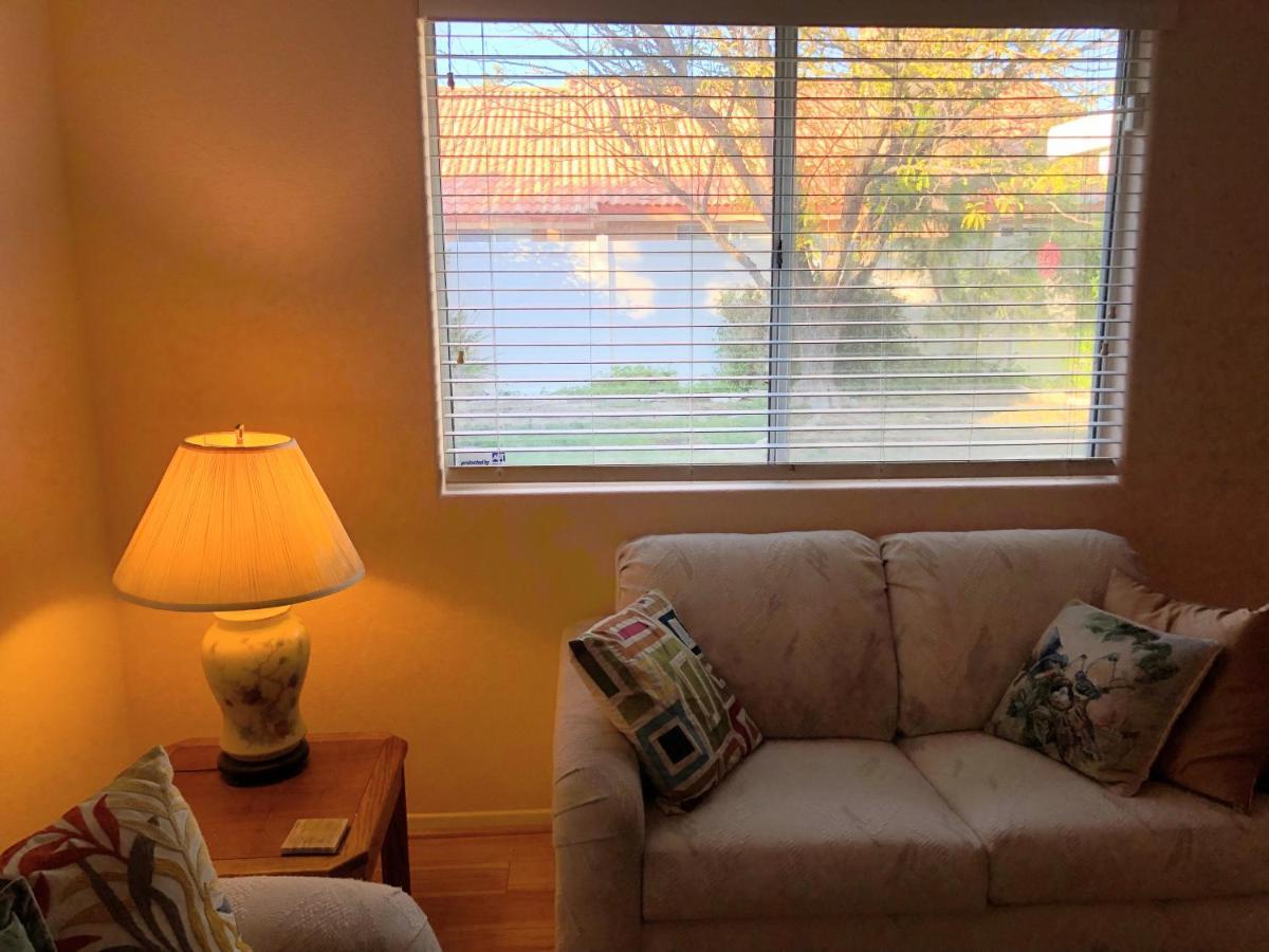Golden Saddle Suite With Tv And Private Bathroom Hemet Exterior foto
