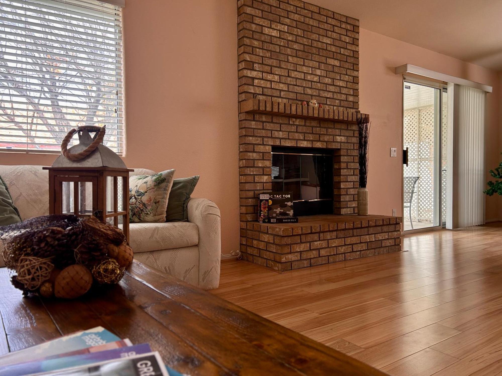Golden Saddle Suite With Tv And Private Bathroom Hemet Exterior foto